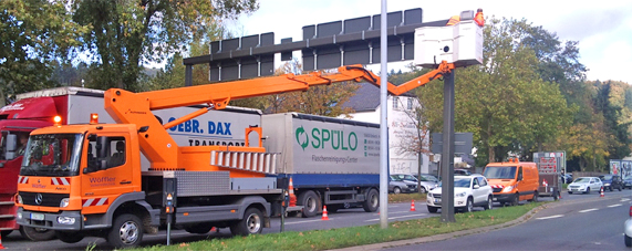 Wöffler Verkehrstechnik - Montagearbeiten und Verkehrssicherung